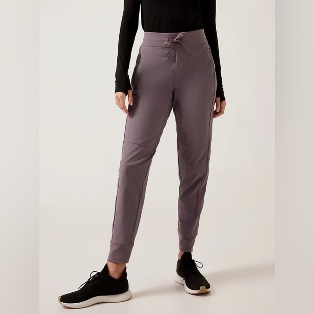 Athleta Headlands Hybrid Trek Mid Rise Joggers